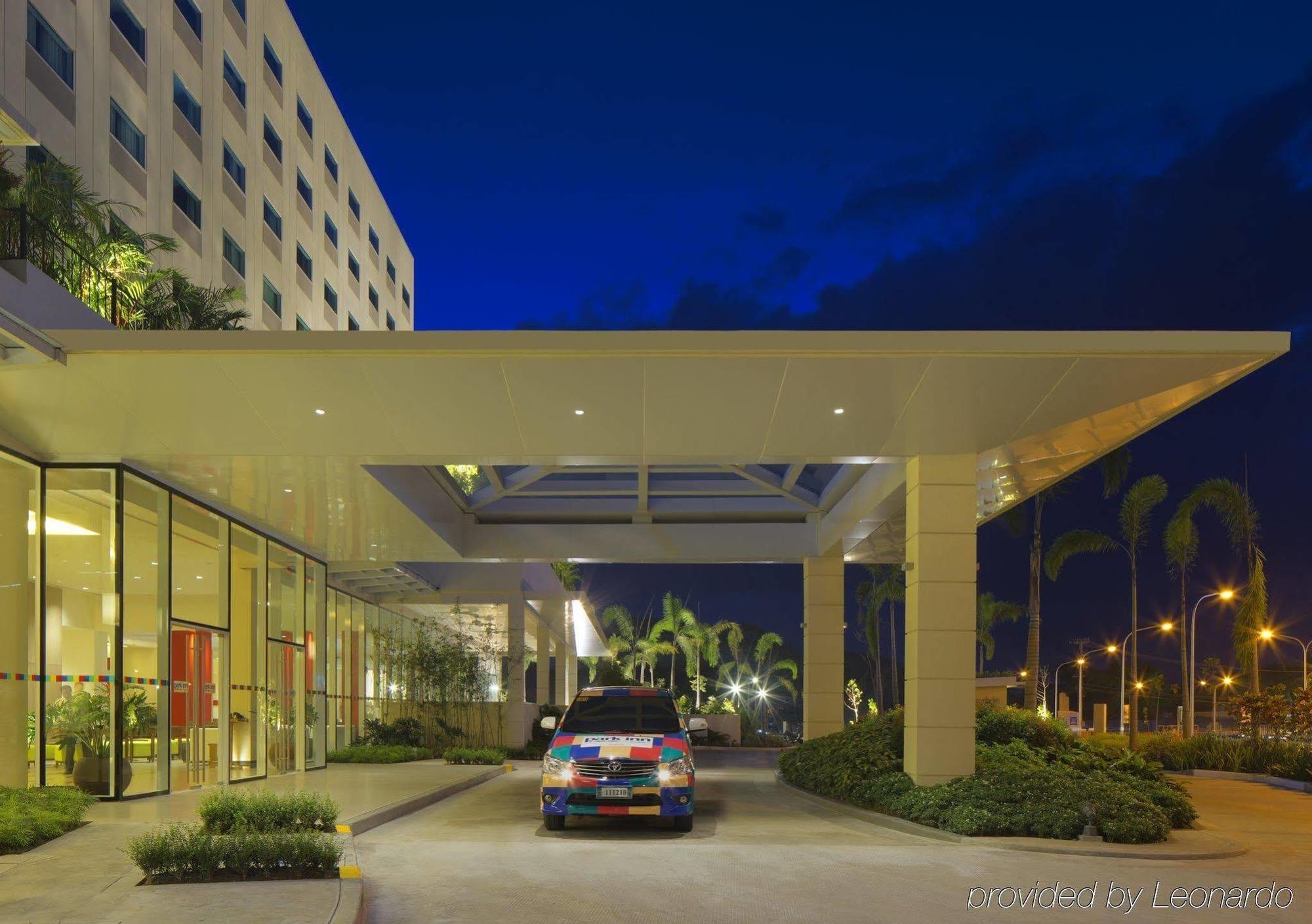 Park Inn By Radisson Davao City Extérieur photo